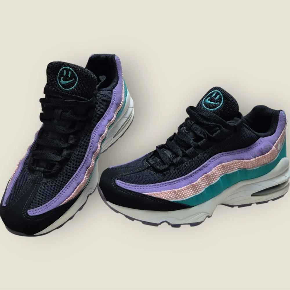 NWOT Nike Air Max 95 GS Size 6.5Y BIG BOYS 'Have A Nike Day' - Picture 2 of 10